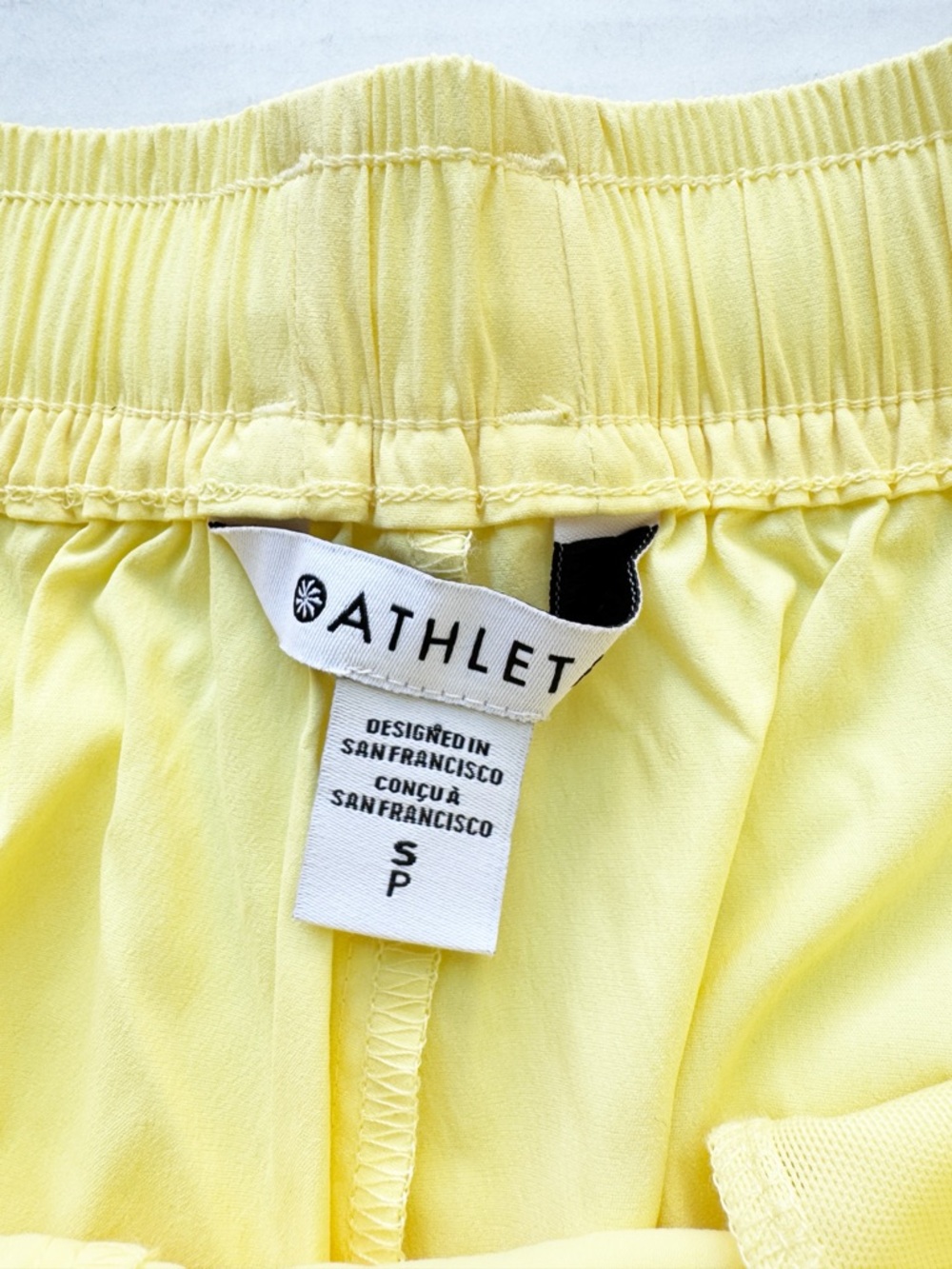 ATHLETA New Highland High Rise 3 1/2" Utility Short in Citron Yellow NWT - Picture 13 of 16
